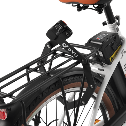 Verrou de vélo DYU noir avec combinaison réglable sur porte-bagages